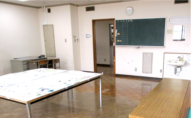 教室５