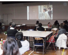 ��f��i�@�u�O���l�Ɛl�� �Ⴂ��F�߁A�Ƃ��ɐ�����v