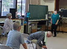 ���𗧂��u��