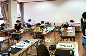 �K������