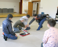 �~���P���E�`�d�c(�����̊O�����ד��@)�n�摍���Z���^�[�앐�ɔV��