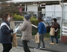 �X���[������