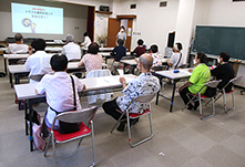 ���𗧂��u��