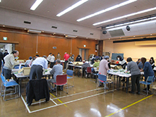 �l���[���`���V�E�O�b�Y �܋l�ߍ��