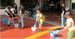 打ち水大作戦・センター南武庫之荘